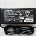 CHARGER TOSHIBA 19V 4.74A